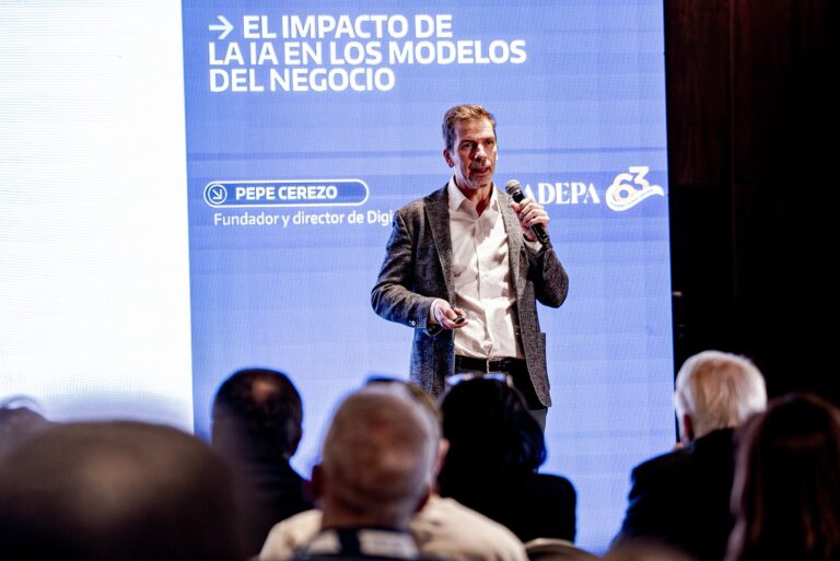 Pepe Cerezo en el evento de ADEPA Argentina